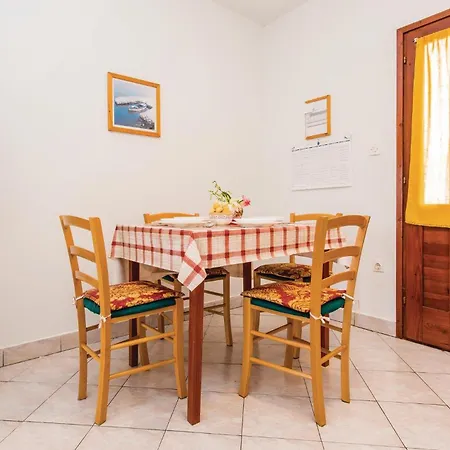 1 Bedroom Stunning In