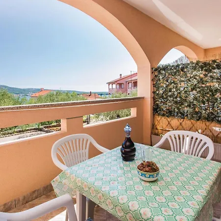 Apartment 1 Bedroom Stunning In *