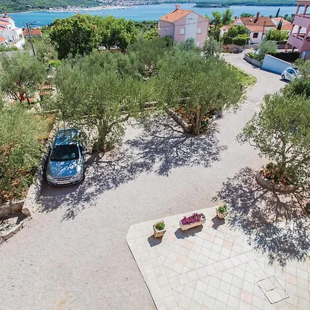 1 Bedroom Stunning In
